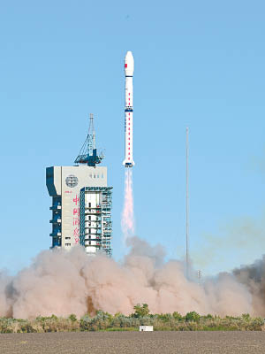 火箭成功將風雲三號E星送入軌道。（中新社圖片）