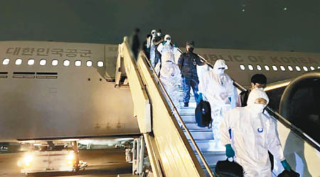 南韓國防部派員前往非洲善後。