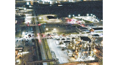 德州化學品工場發生洩漏，多人受傷送院。