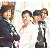 彭冠期（左起）、雲翔、梁敏儀和吳彤齊為電影宣傳。