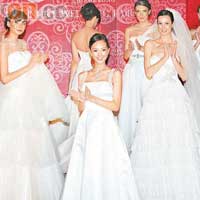 Jessica與一眾女模穿上何國鉦設計的性感婚紗行騷。