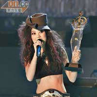 祖兒獲3次「傳媒大獎」，冠絕女歌手。