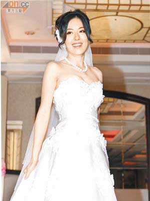 唐詩詠希望穿得多婚紗，可設計出獨一無二的嫁衣。