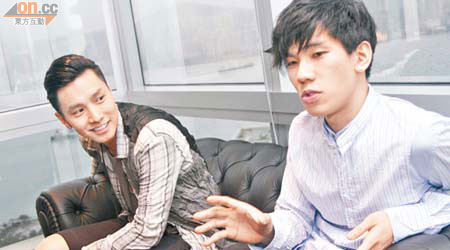 陳柏宇和林奕匡因合唱而成為好友。