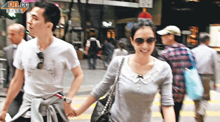 昨日香港<BR>Christy昨日被本報發現與型男手拖手到中環行街。