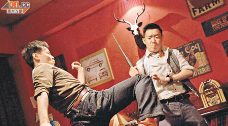 張晉、杜汶澤於電影《懸紅》中多場打鬥場面都拳拳到肉。
