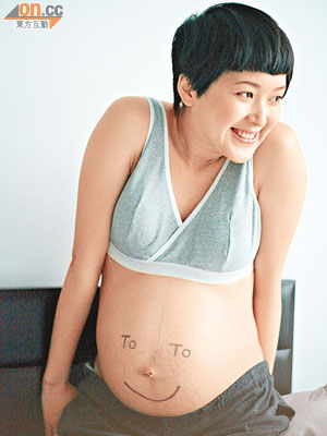 何思諺透露懷孕初期，醫生建議她終止懷孕。