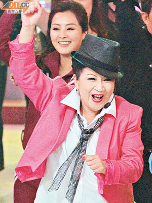 薛家燕入行多年，經驗豐富，在今年《歡樂滿東華》中便潮跳馬舞。（資料圖片）