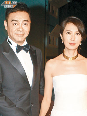 劉青雲與老婆郭藹明慶祝49歲生日，並上載蛋糕相。（資料圖片）
