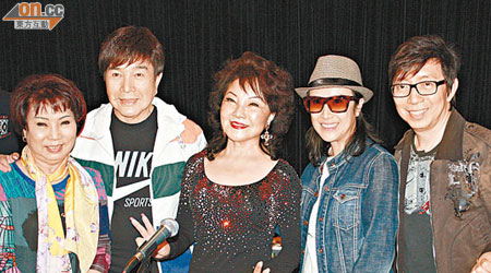 呂珊(右二)、楊燕、潘秀瓊、謝雷和莫旭秋，昨日為今個月底舉行的「姚莉玫瑰傳奇經典演唱會」進行綵排。