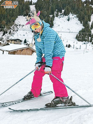 梁慧恩滑雪未夠班最後要行番落山。