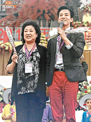 陳曉東與母親