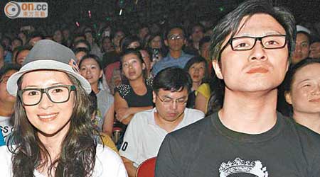 章子怡與汪峰7月時結伴來港欣賞陳奕迅演唱會。