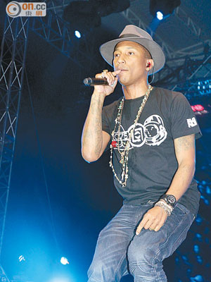 美國歌手Pharrell Williams前晚於音樂會擔任壓軸嘉賓。