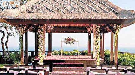 有傳楊冪與愷威將在峇里的BVLGARI HOTELS & RESORT結婚。