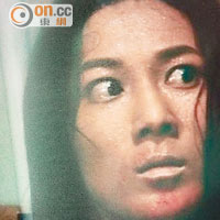 怒睥<br>鍾嘉欣在《飛虎II》演有躁狂症的探員，不時露出兇神惡煞表情，亦有不少動作場面。