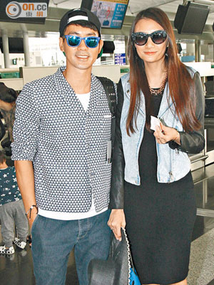 黃伊汶與陳國坤昨早抵達機場，飛往峇里舉行婚禮。