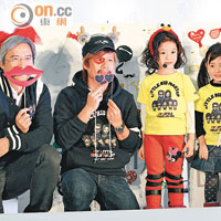 陳木勝（左一）、關信輝（左二）、楊千嬅（右）<BR>陳木勝拉隊在北京宣傳新戲。