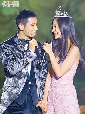 黃曉明（左）、Angelababy（右）