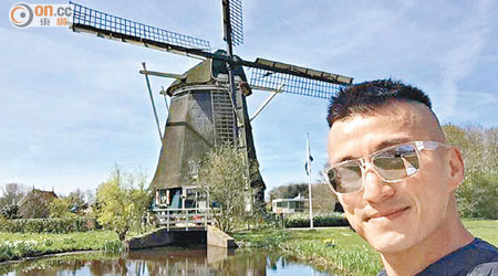 陳山聰在荷蘭繼續練跑，順道欣賞當地的風景。