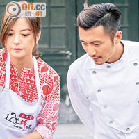 趙薇與霆鋒曾在《十二道鋒味》大展廚藝。