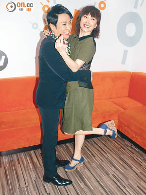 伍詠薇昨日與梁思浩錄now TV節目，並表示與無綫關係良好。