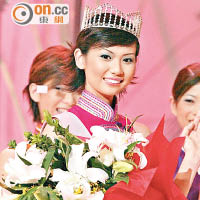 楊秀惠當年參選華裔小姐後簽約無綫。