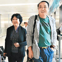 曉明的雙親亦抵達上海。（CFP圖片）