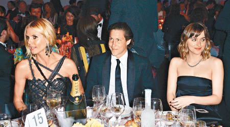 Heidi（左起）、Vito與狄高達於今年9月曾一起出席米蘭舉行的慈善晚會。（東方IC圖片）