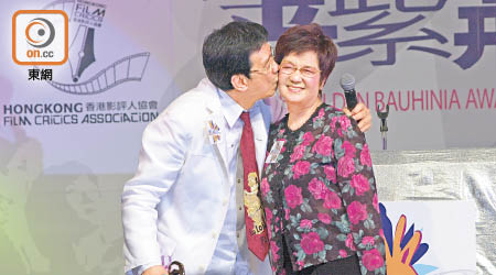 胡楓與呂詠荷結婚59年一直恩愛，如今失去摯愛令人惋惜。