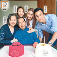 賭王何鴻燊月前生日，與三房妻兒一起慶祝。