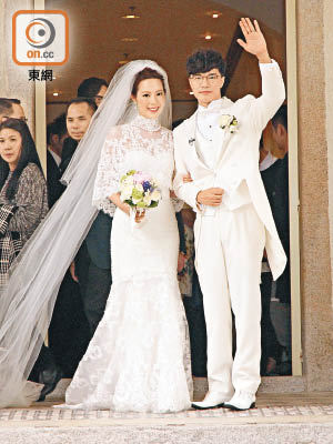 主音Alan兩年前娶了富家千金陳雪瑩，被封「10億駙馬」。