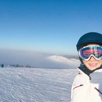 關之琳早前完成滑雪目標。