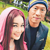 何祖光與溫碧霞到日本慶祝結婚周年。