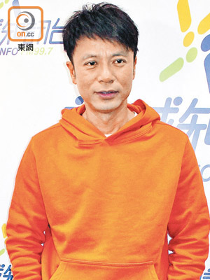 李克勤笑言聖誕不外遊會比較舒服。