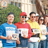 梁漢文（左起）、杜德偉、蘇永康及劉倩婷一同出席慈善步行活動。
