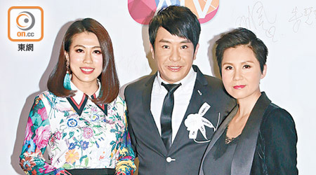 陳彥行（左起）、梁思浩和李麗蕊主持《今晚見》爆娛樂猛料。
