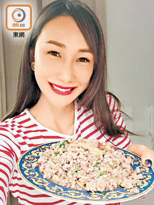 何紫綸最愛「炸菜炒肉醬」，製作快靚正。