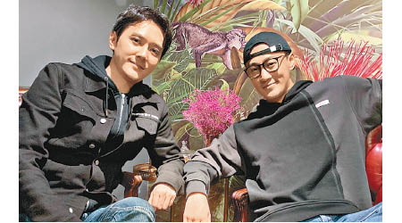 林峯（右）與馮紹峰相交多年，曾合演無綫劇《歲月風雲》。