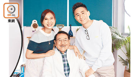 董嘉儀（左起）、劉丹和袁學謙合作拍攝廣告。