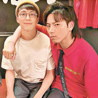 吳業坤（左）早前上載與193攬頭攬頸的合照，網民紛紛「食花生」。