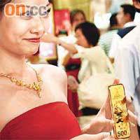 有研究指，中國勢將超越印度成為全球最大黃金消費國。