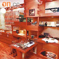 譚木匠主要業務為設計、生產及銷售各種木製飾品及家具。