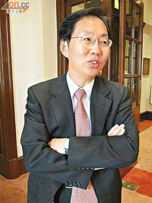 立法會議員陳健波