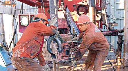 哈薩克資源豐富，石油業支撐當地經濟。