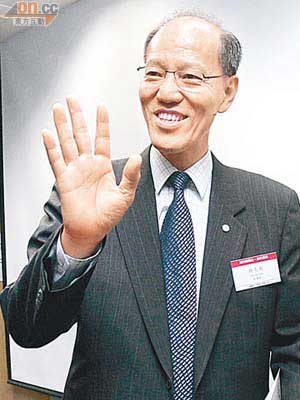 中銀香港出咗通告，副總裁林炎南會喺四月正式退休。