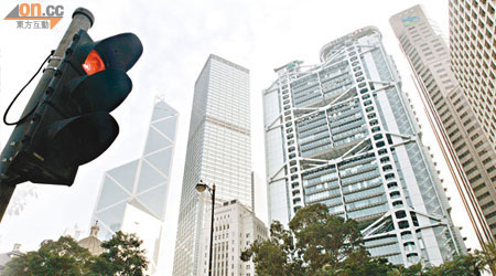 香港零售銀行的淨息差微升至1.31%，回復至一○年第四季水平。