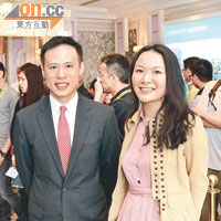 信置田兆源（左）稱有中港商人以呎價逾1.6萬元購入溋玥一個頂層天池屋。