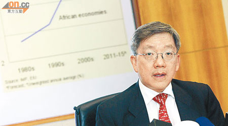 貿發局首席經濟師梁海國指，出口信心稍為改善，但仍不能樂觀。（潘國禮攝）