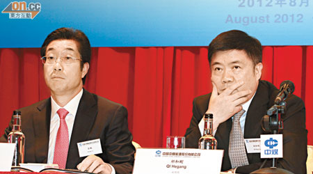 中煤彭毅（左）表示，公司力爭全年煤產量超標完成。（陳錦輝攝）